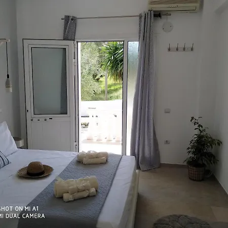 - Sun's Gift Spiros Apartment *
